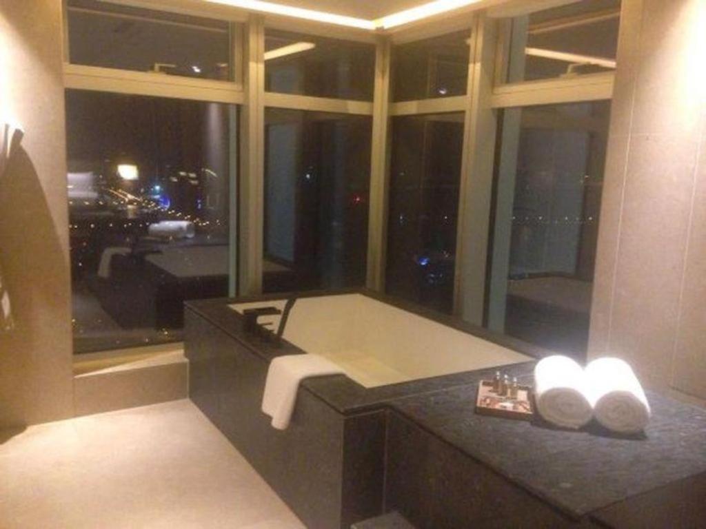 Aoluguya Hotel Harbin Exterior foto